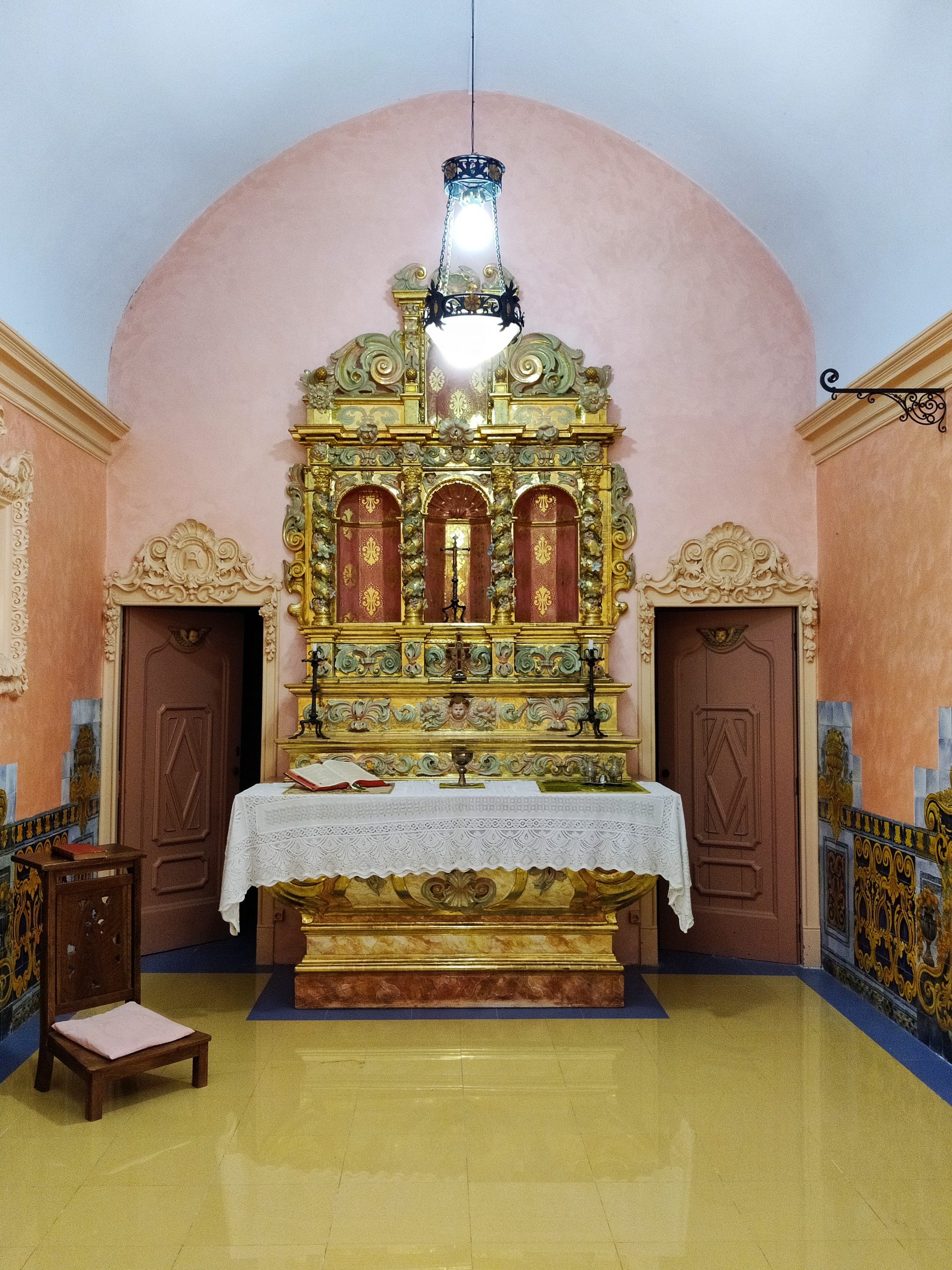 CASTILLO MONTESQUIU, VISITA OBLIGADA EN OSONA WanderFoodieGirl